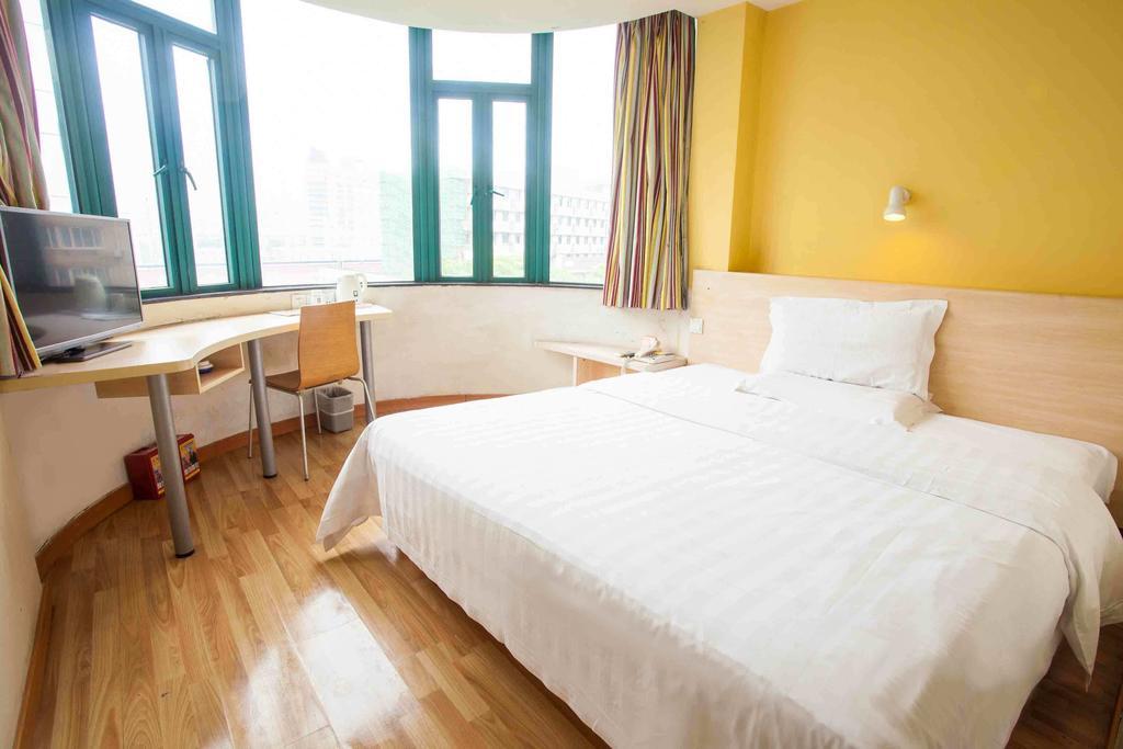 7Days Inn Beijing Zhongguan Village Suzhou Bridge Room photo